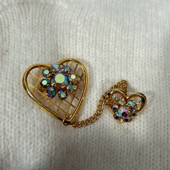 1960s Two Heart Chatelaine Style Pins, Perfect gift for Mother’s Day - Picture 7 of 12